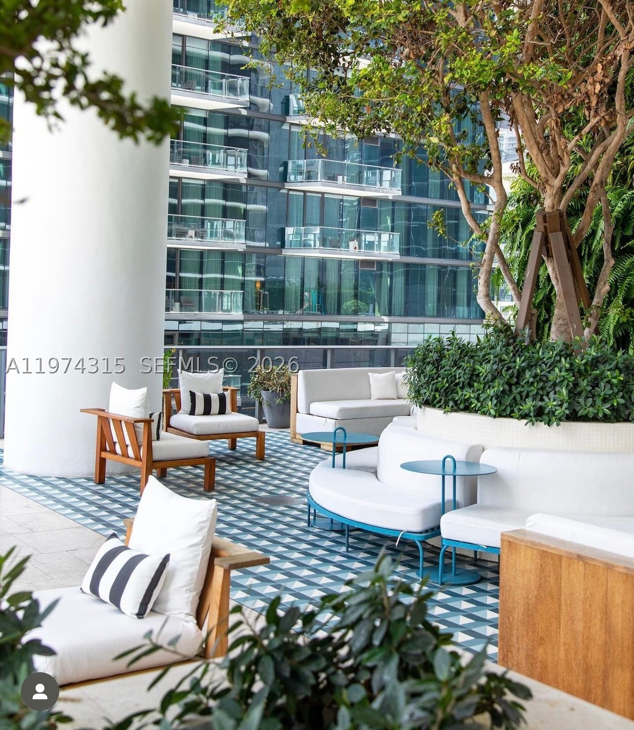 801 SMA RESIDENCES CONDO - Residential