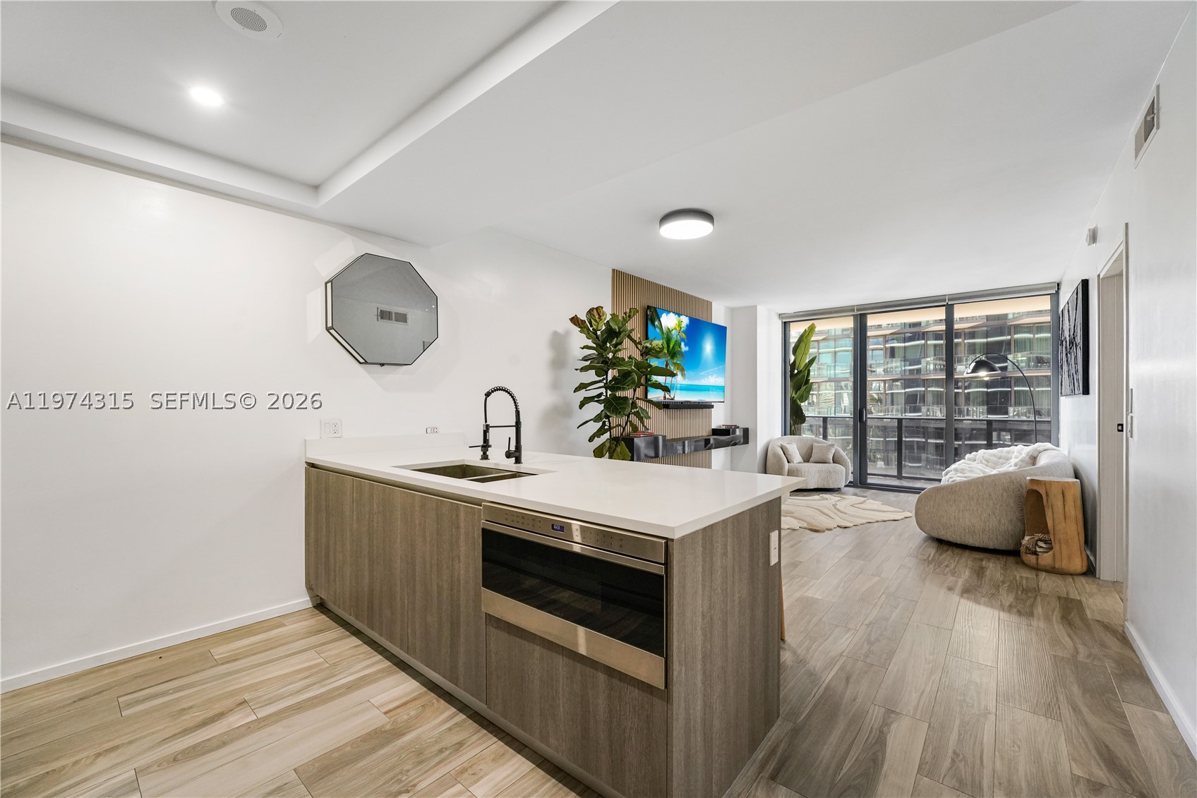 801 SMA RESIDENCES CONDO - Residential
