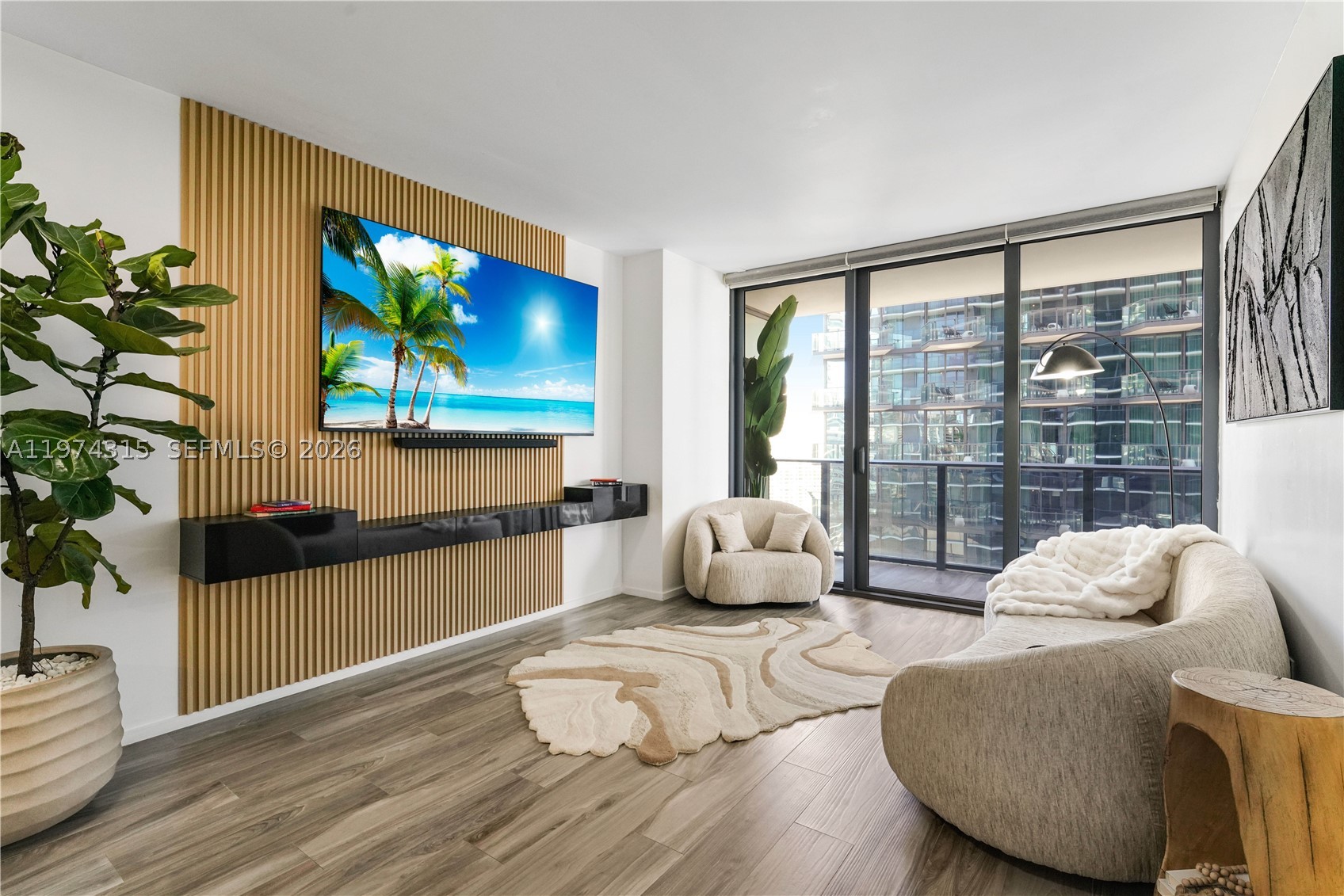 801 SMA RESIDENCES CONDO - Residential
