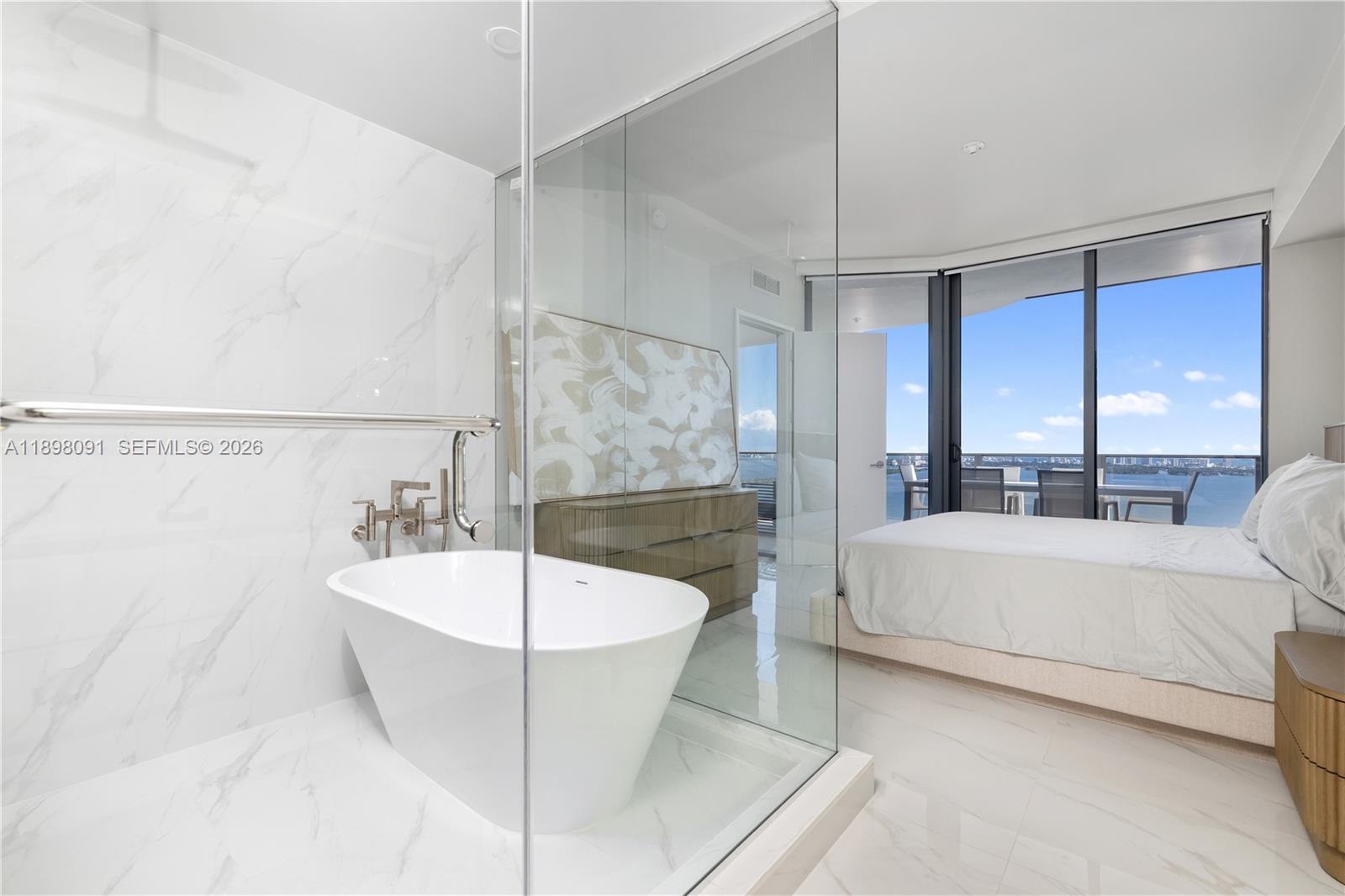 ARIA RESERVE - Residential