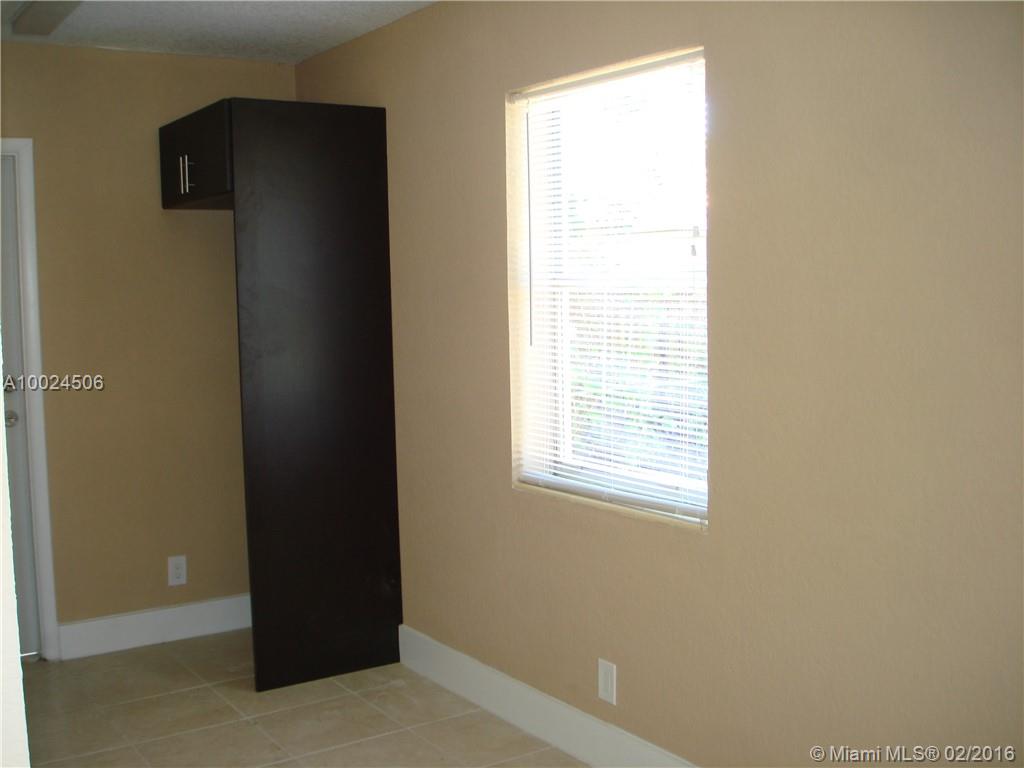 South Hollywood Amd 4-10 - Residential Lease