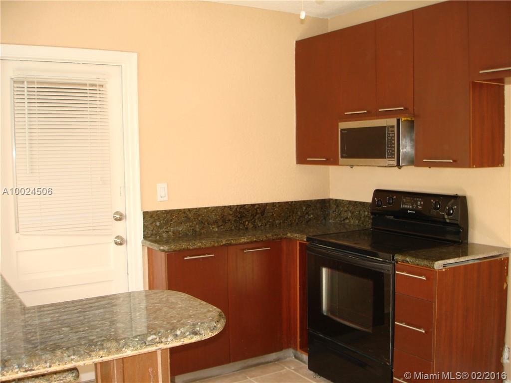 South Hollywood Amd 4-10 - Residential Lease