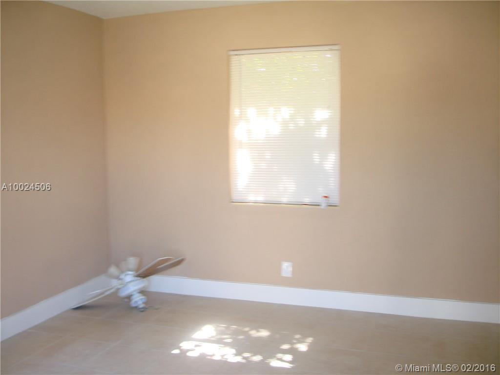 South Hollywood Amd 4-10 - Residential Lease