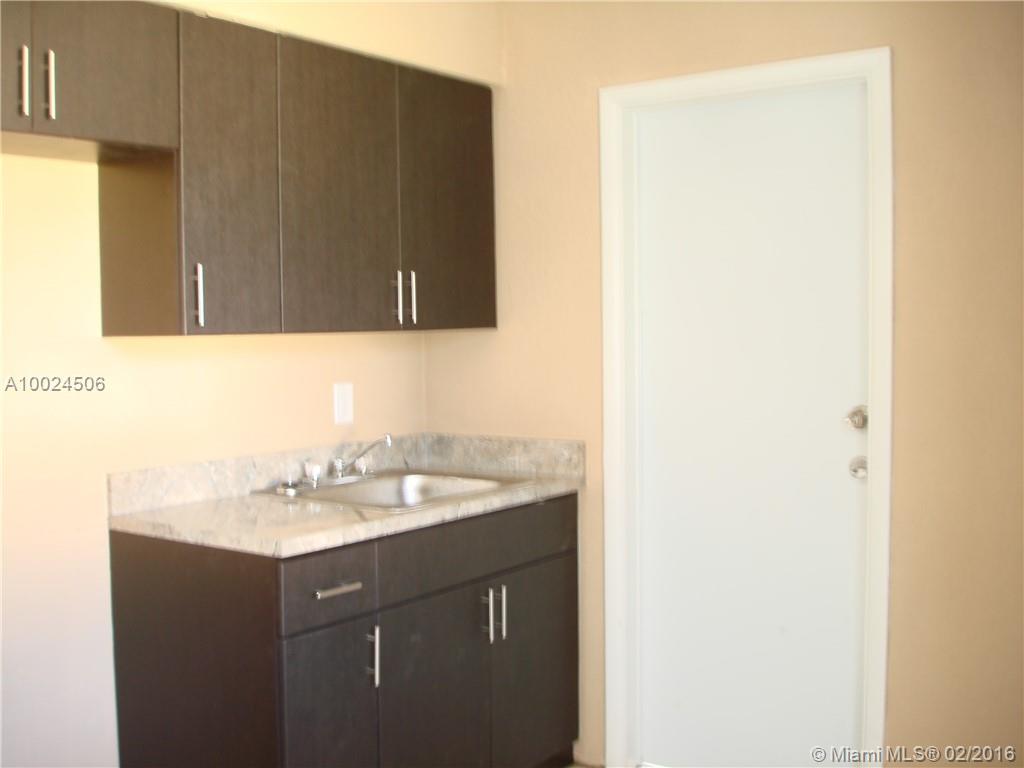 South Hollywood Amd 4-10 - Residential Lease