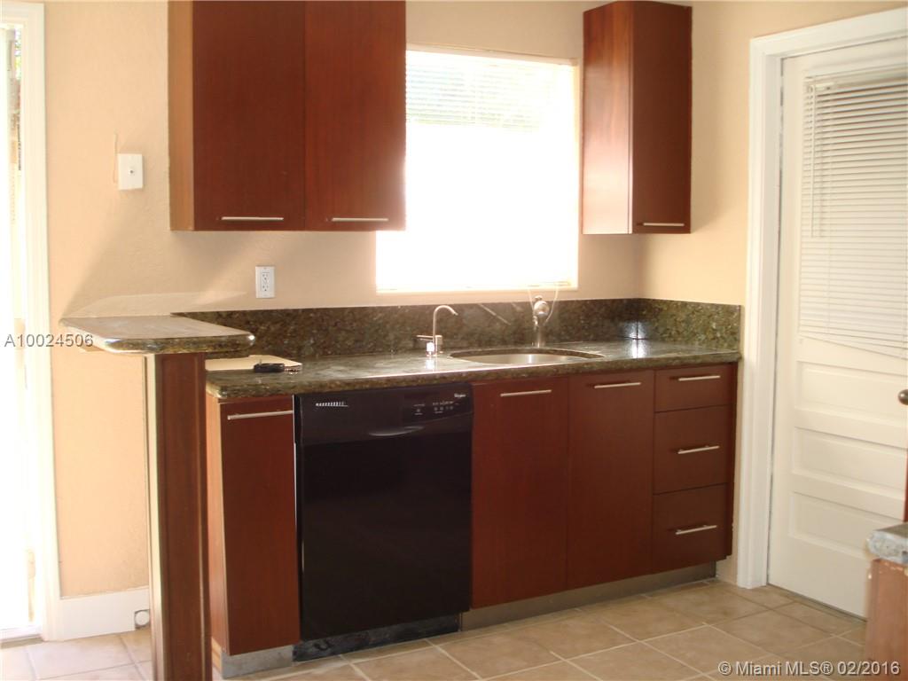 South Hollywood Amd 4-10 - Residential Lease