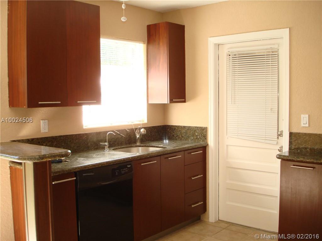 South Hollywood Amd 4-10 - Residential Lease