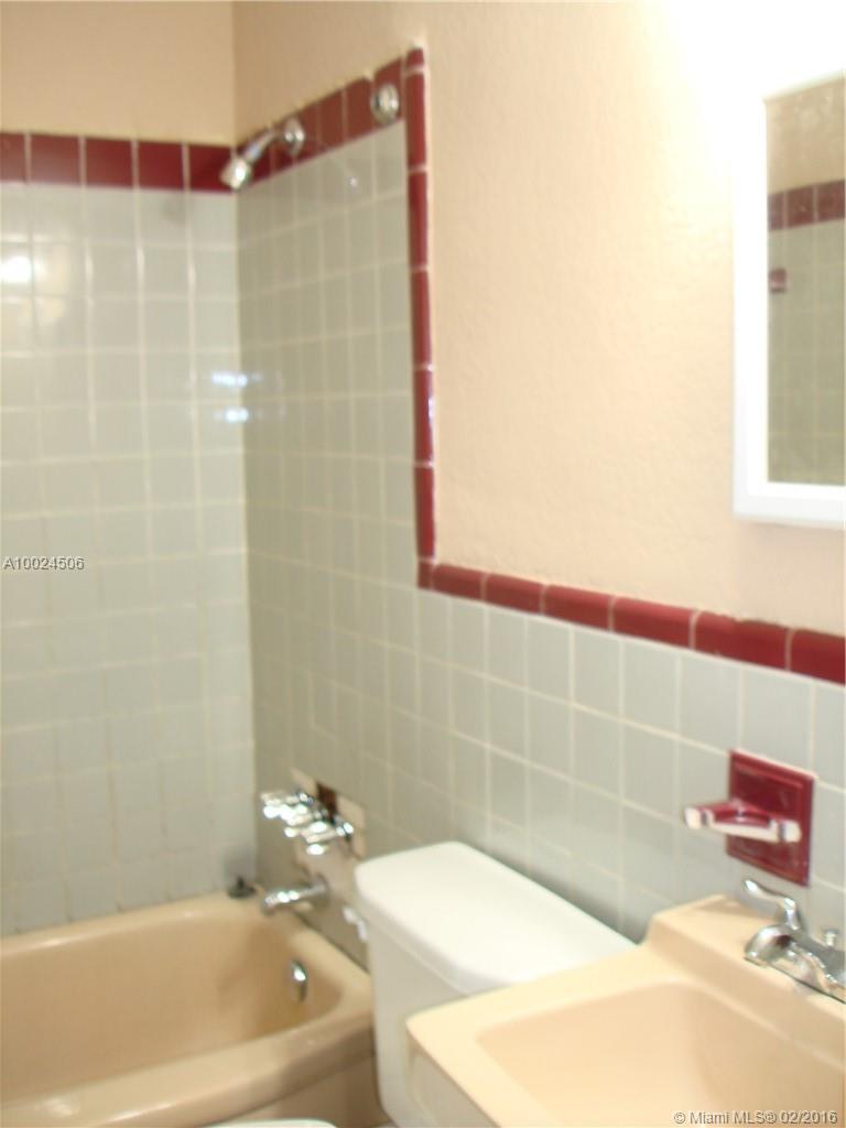 South Hollywood Amd 4-10 - Residential Lease