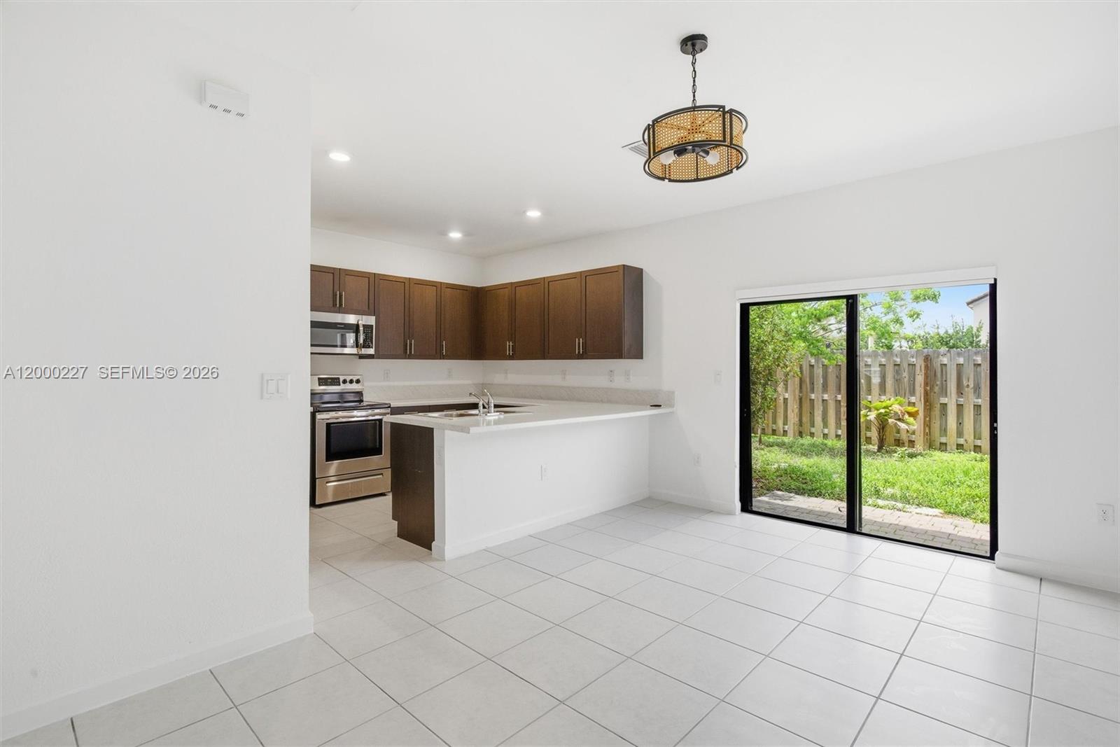 SILVER PALM RESIDENTIAL H - Residential