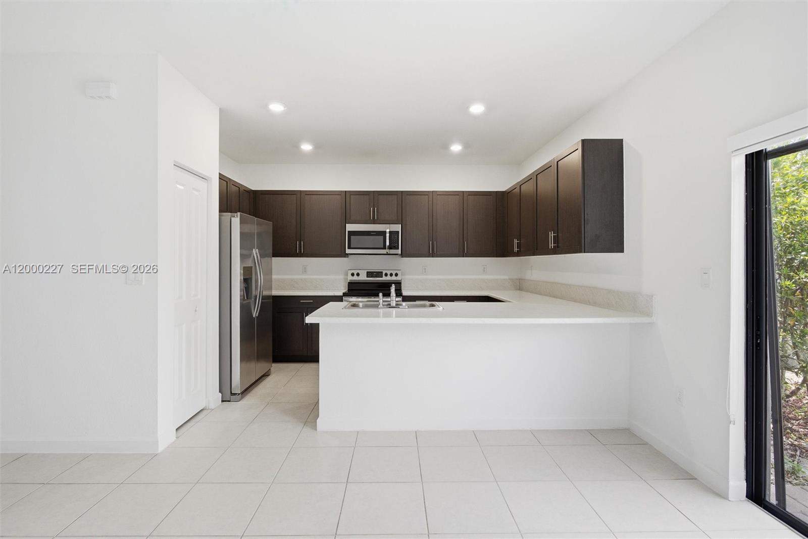 SILVER PALM RESIDENTIAL H - Residential