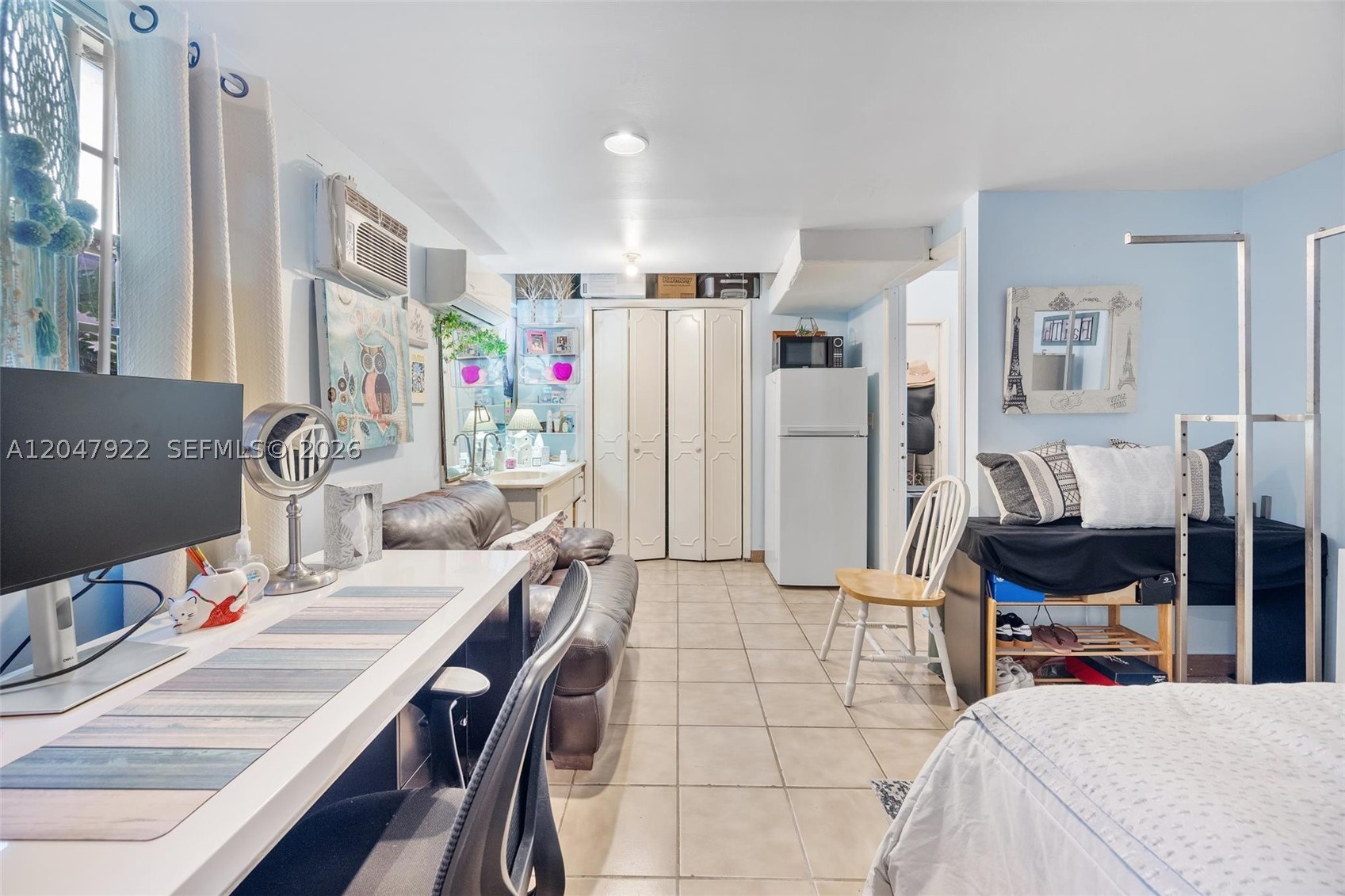 DUAL CONDO NO 1 - Residential