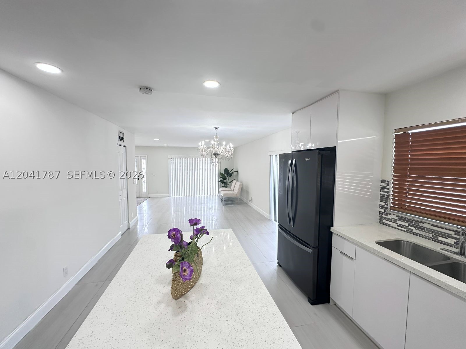 PALMS VILLAS CONDO - Residential Lease
