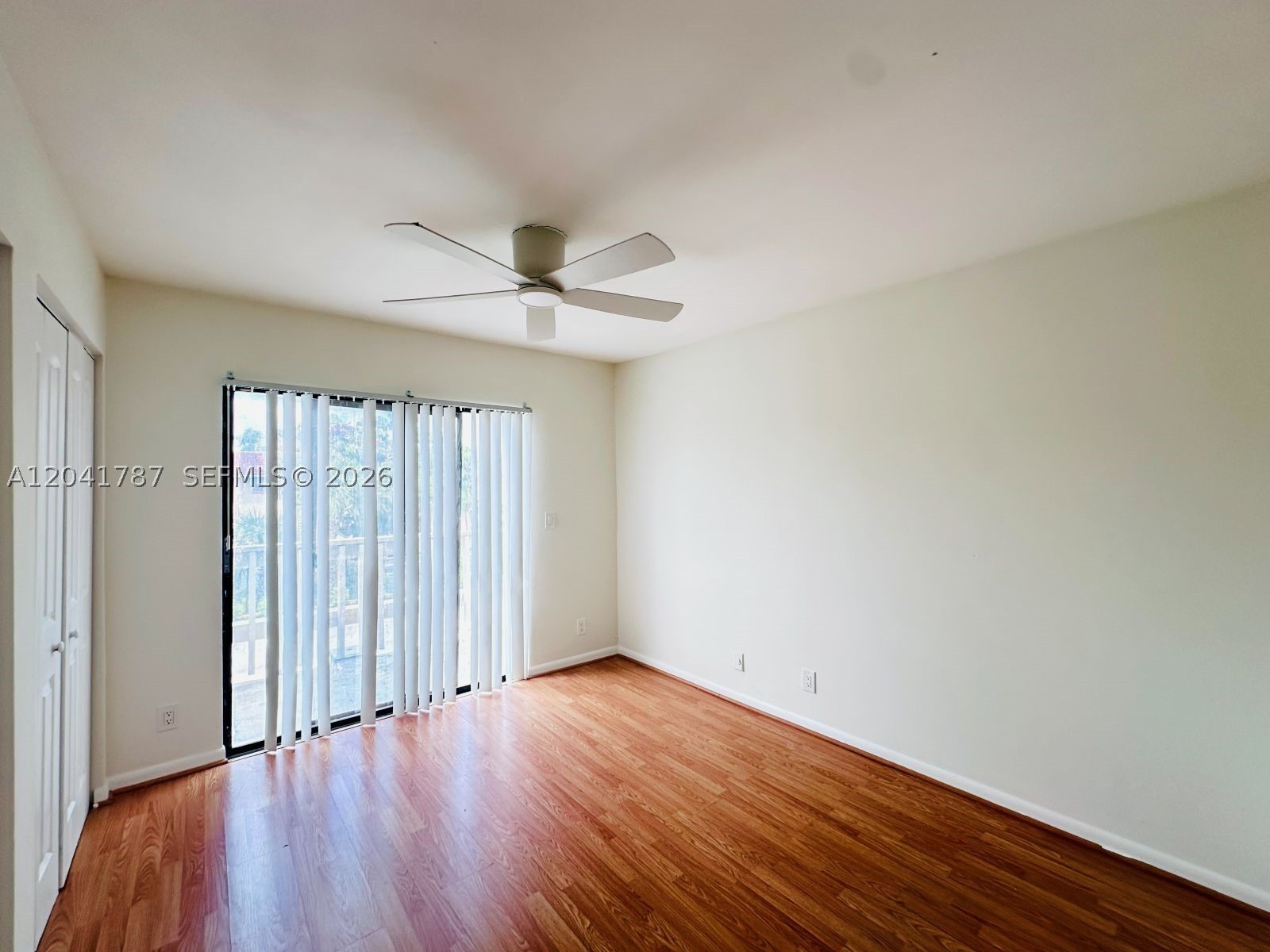 PALMS VILLAS CONDO - Residential Lease