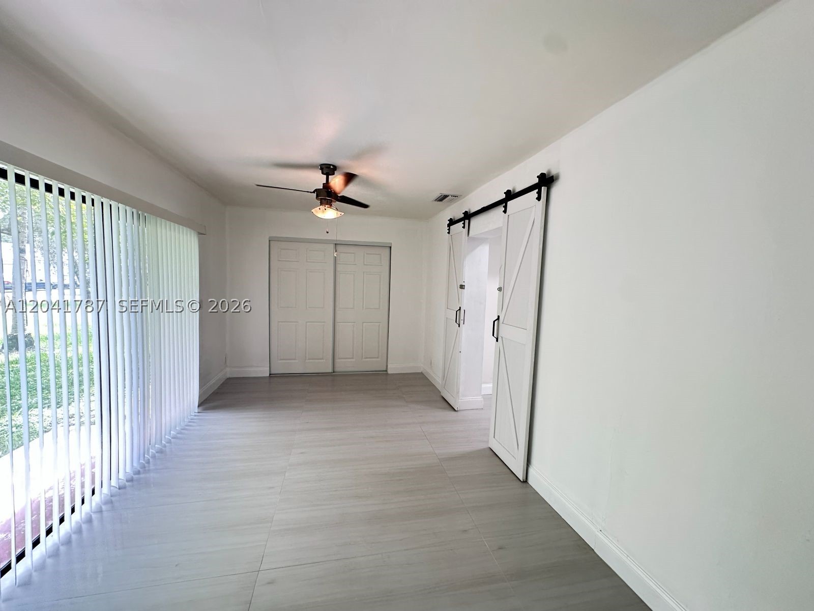 PALMS VILLAS CONDO - Residential Lease