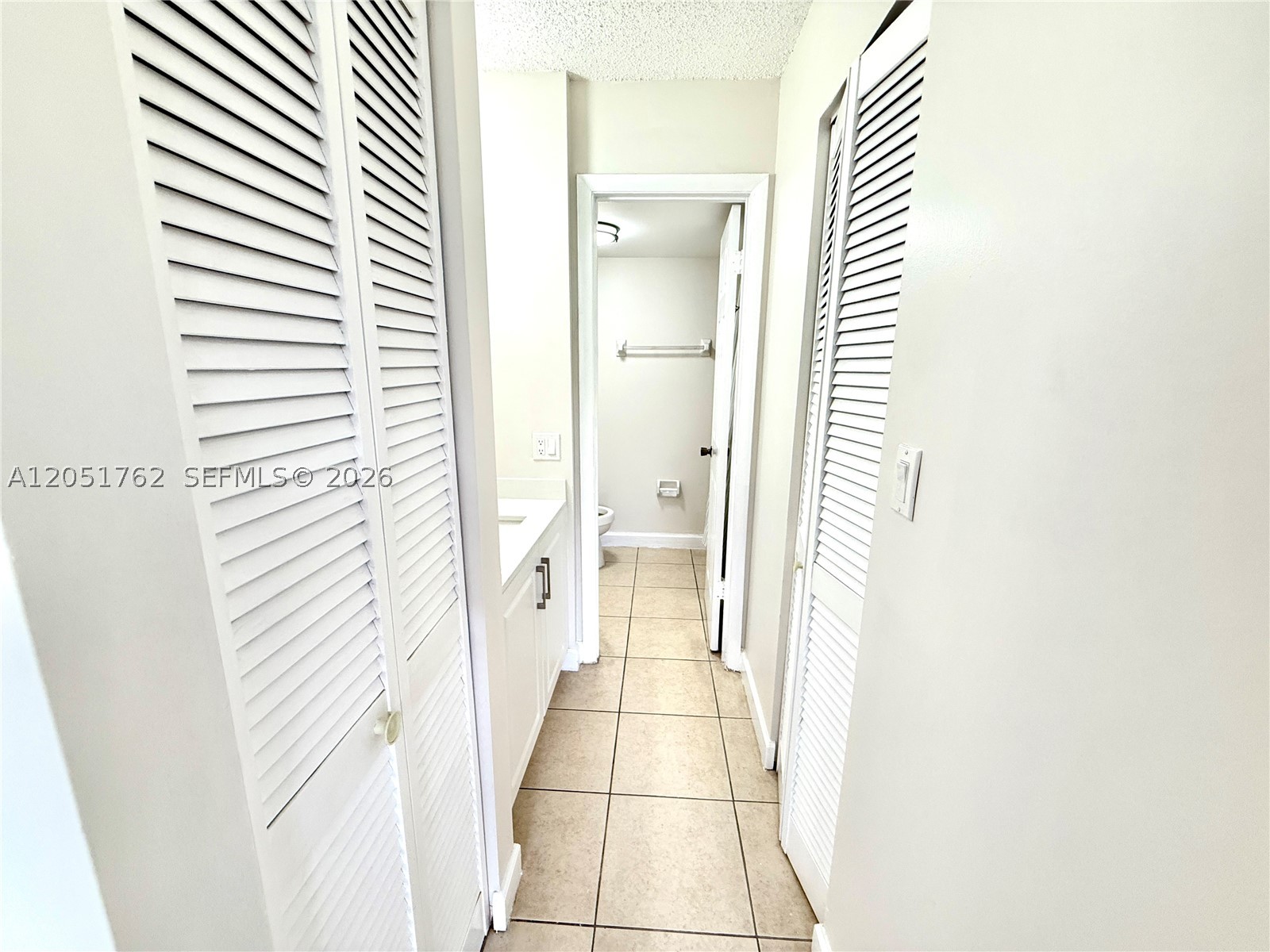 EL PUEBLO DE VERA CONDO - Residential Lease