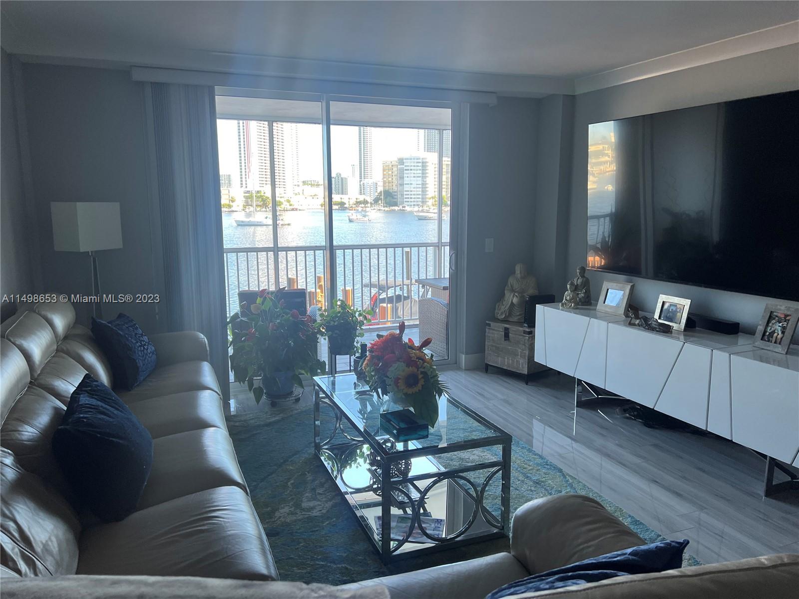 PARADISE TOWERS CO-OP - Residential