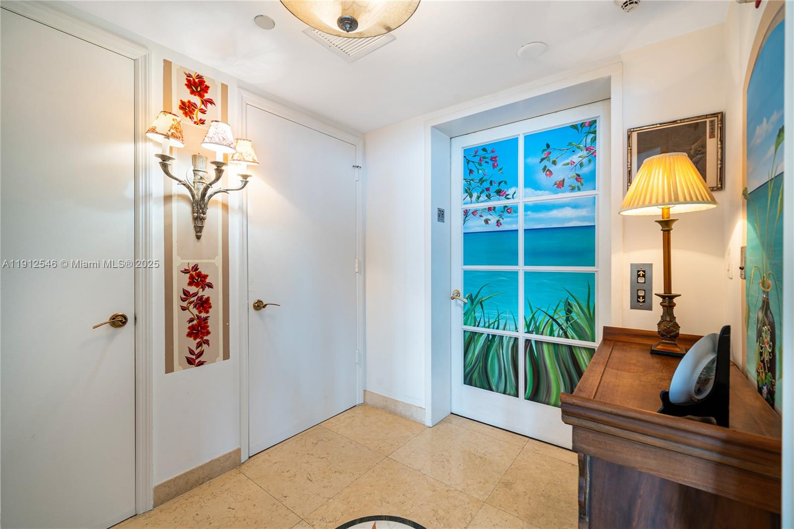 SOLIMAR CONDO - Residential