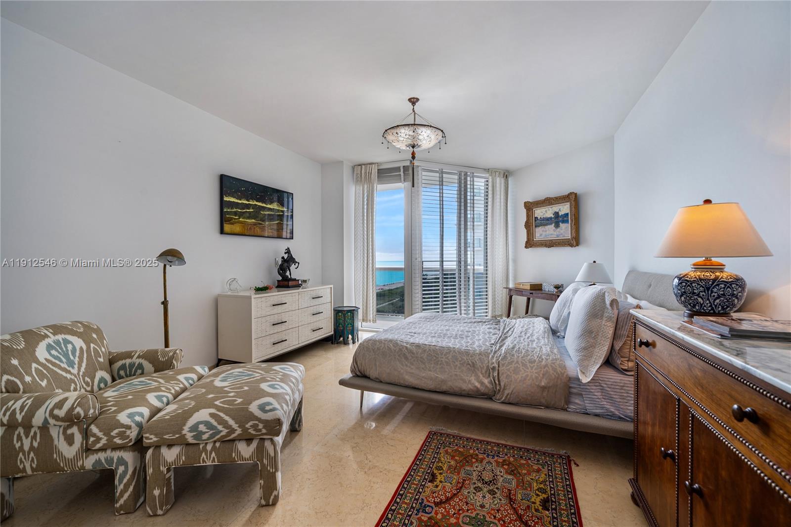 SOLIMAR CONDO - Residential