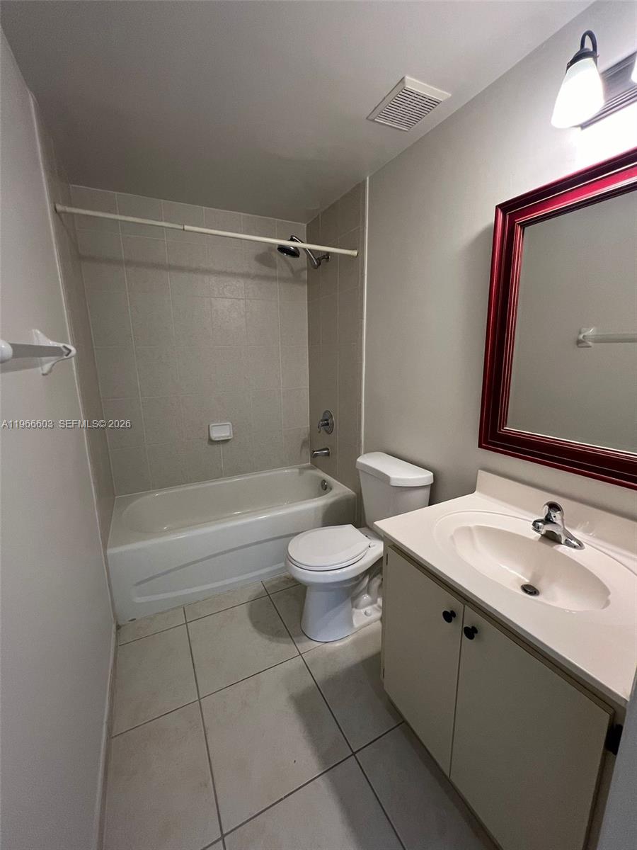 PALM GARDENS AT DORAL CON - Residential