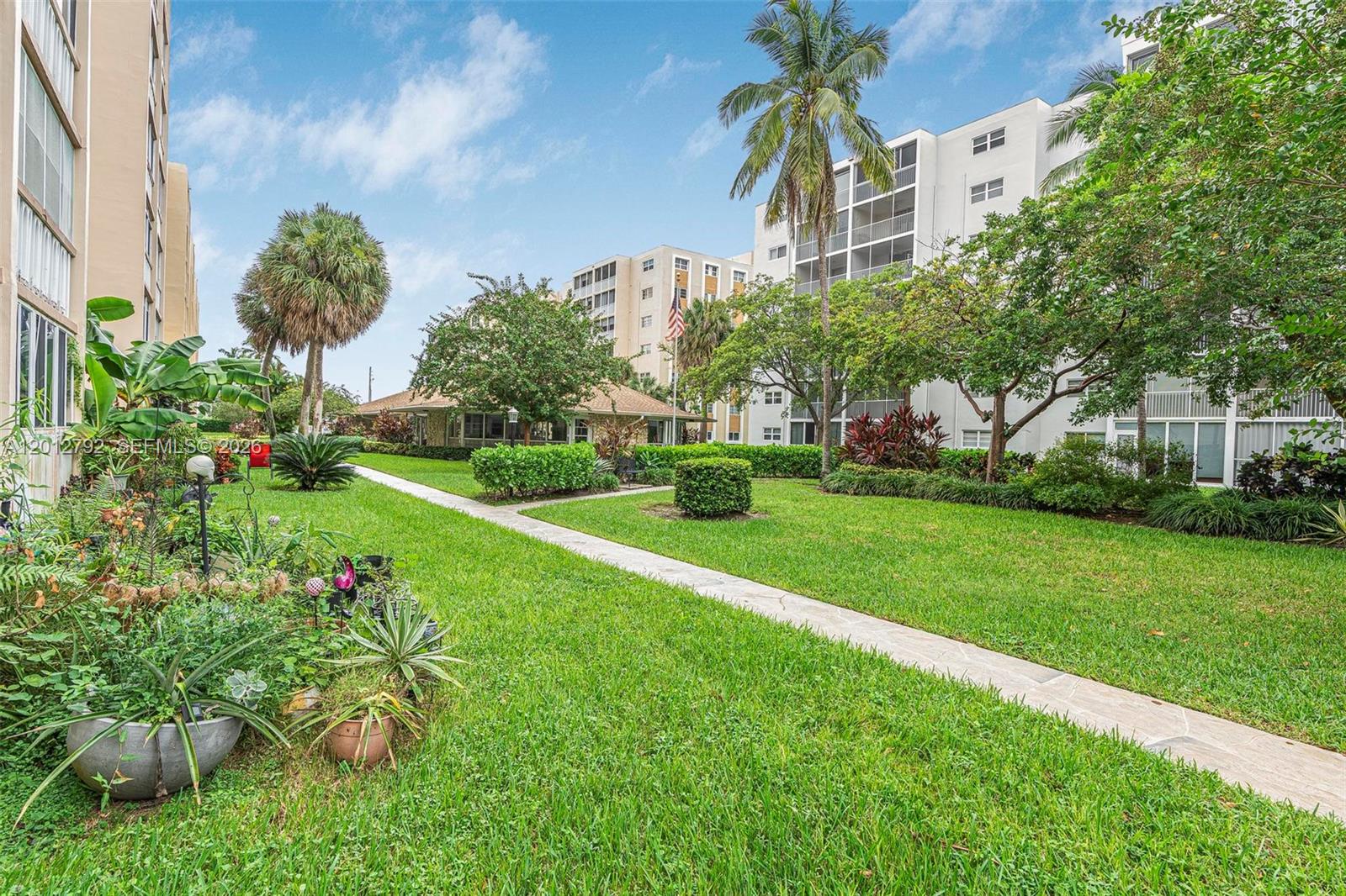 MEADOWBROOK TOWERS CONDO - Residential