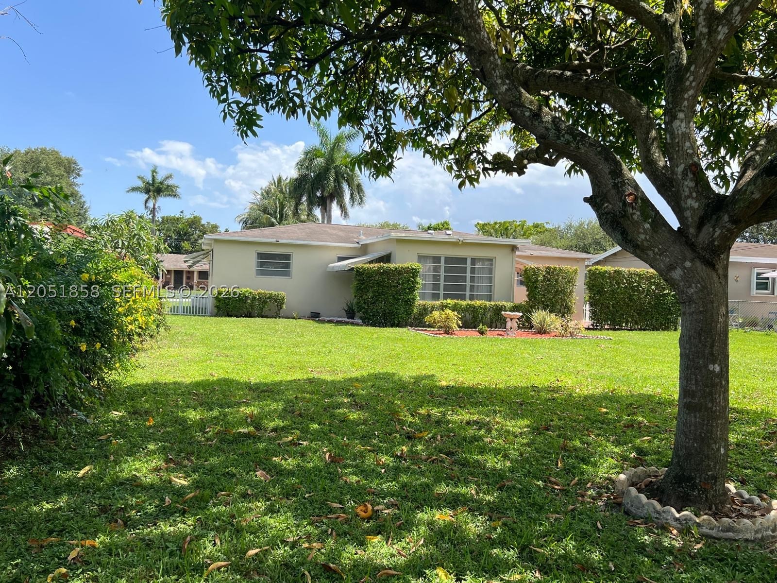 HILLSIDE PARK - Residential Lease