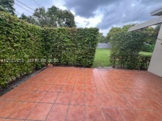 HILLSIDE PARK - Residential Lease