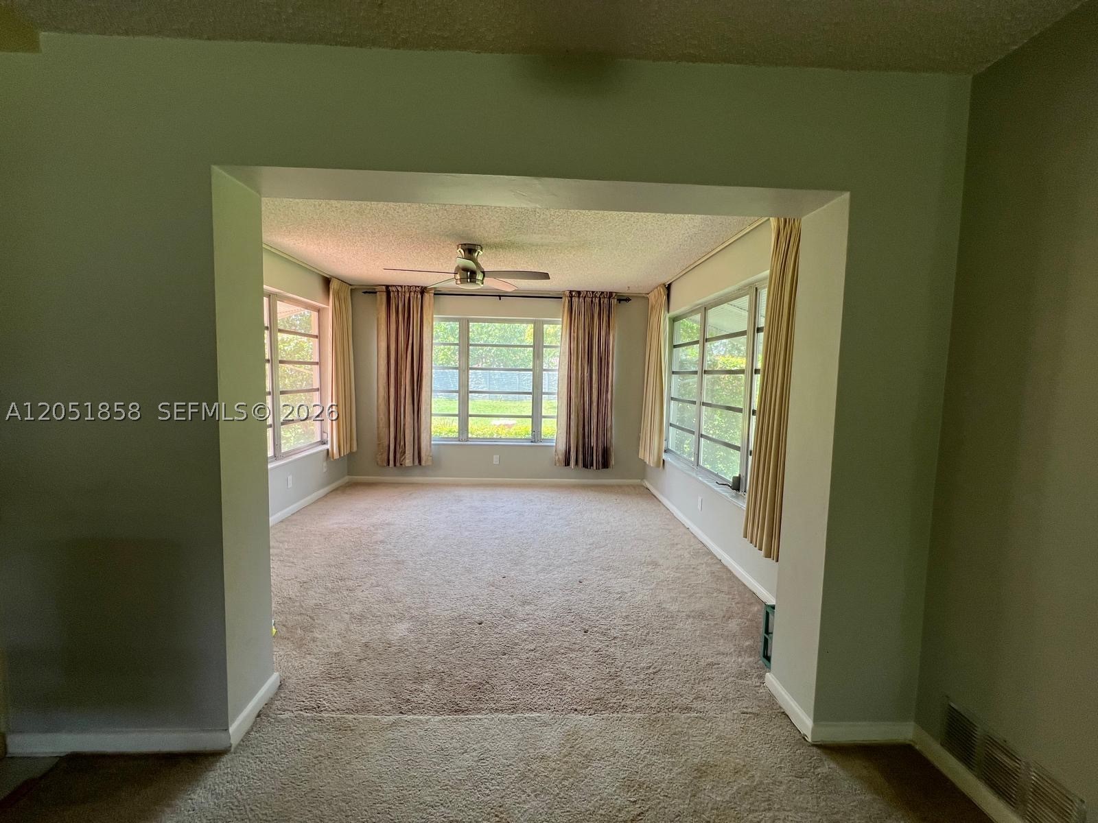 HILLSIDE PARK - Residential Lease