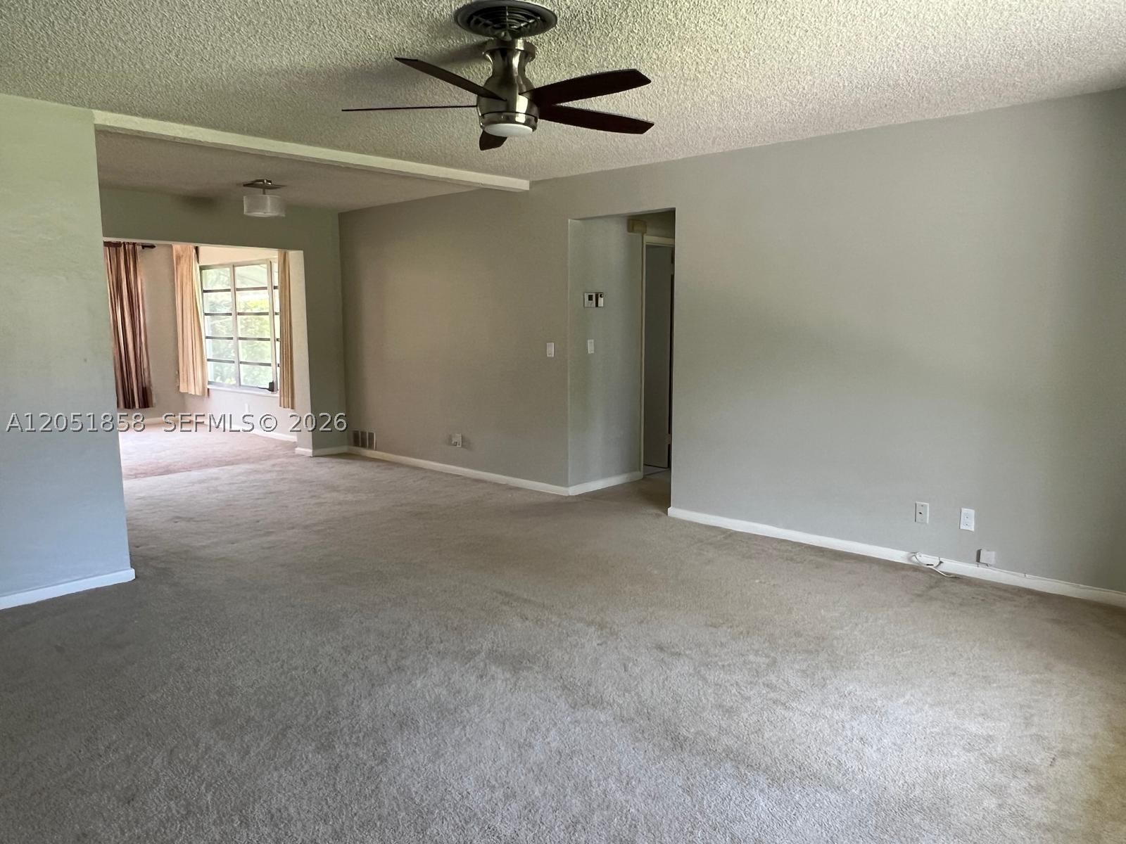 HILLSIDE PARK - Residential Lease