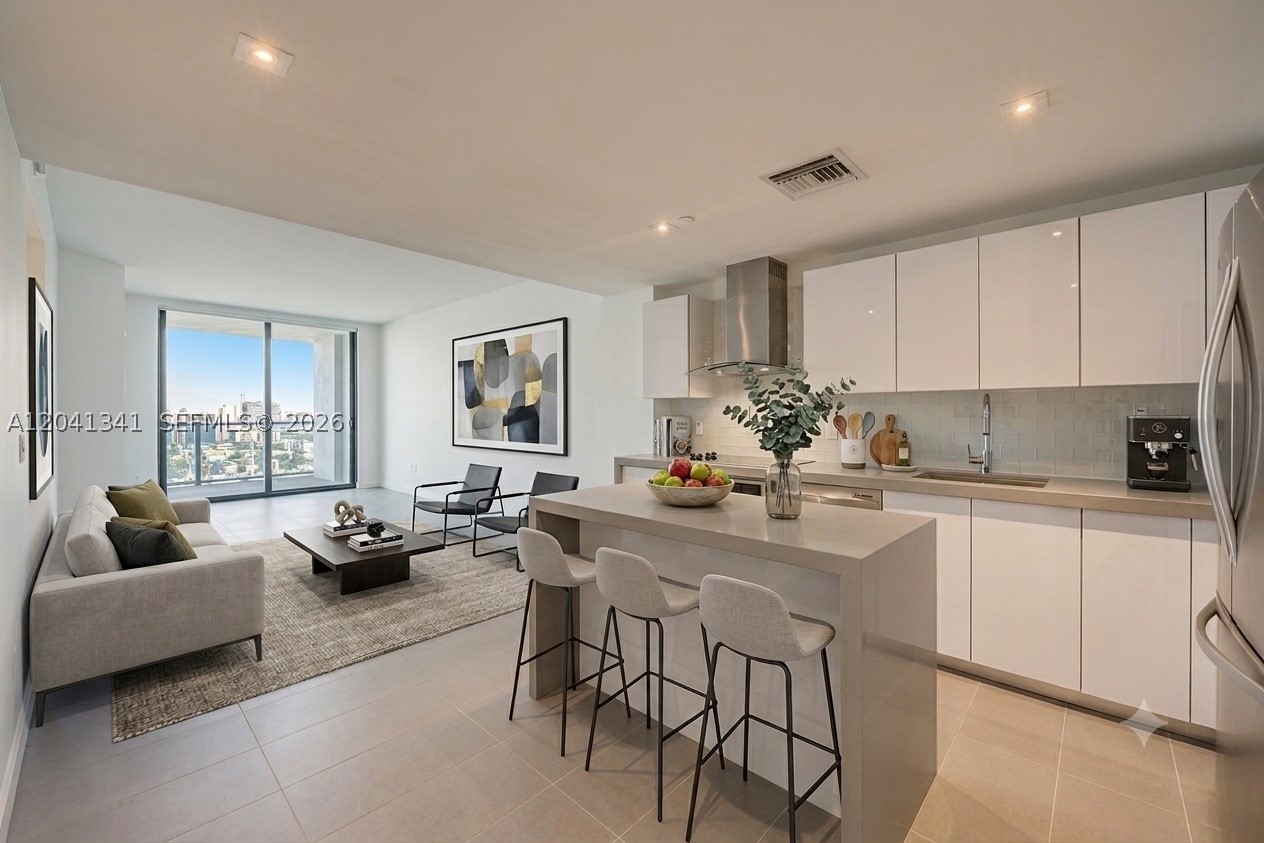 CANVAS CONDO - Residential