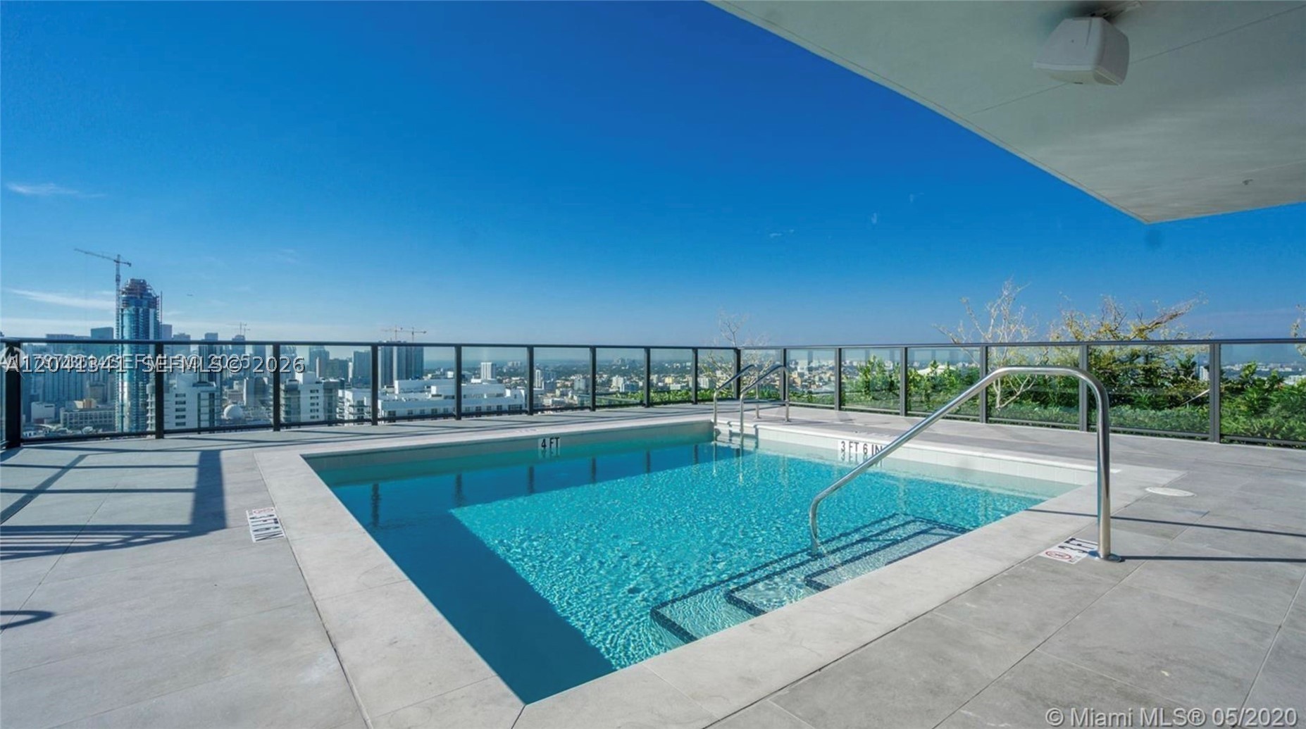 CANVAS CONDO - Residential