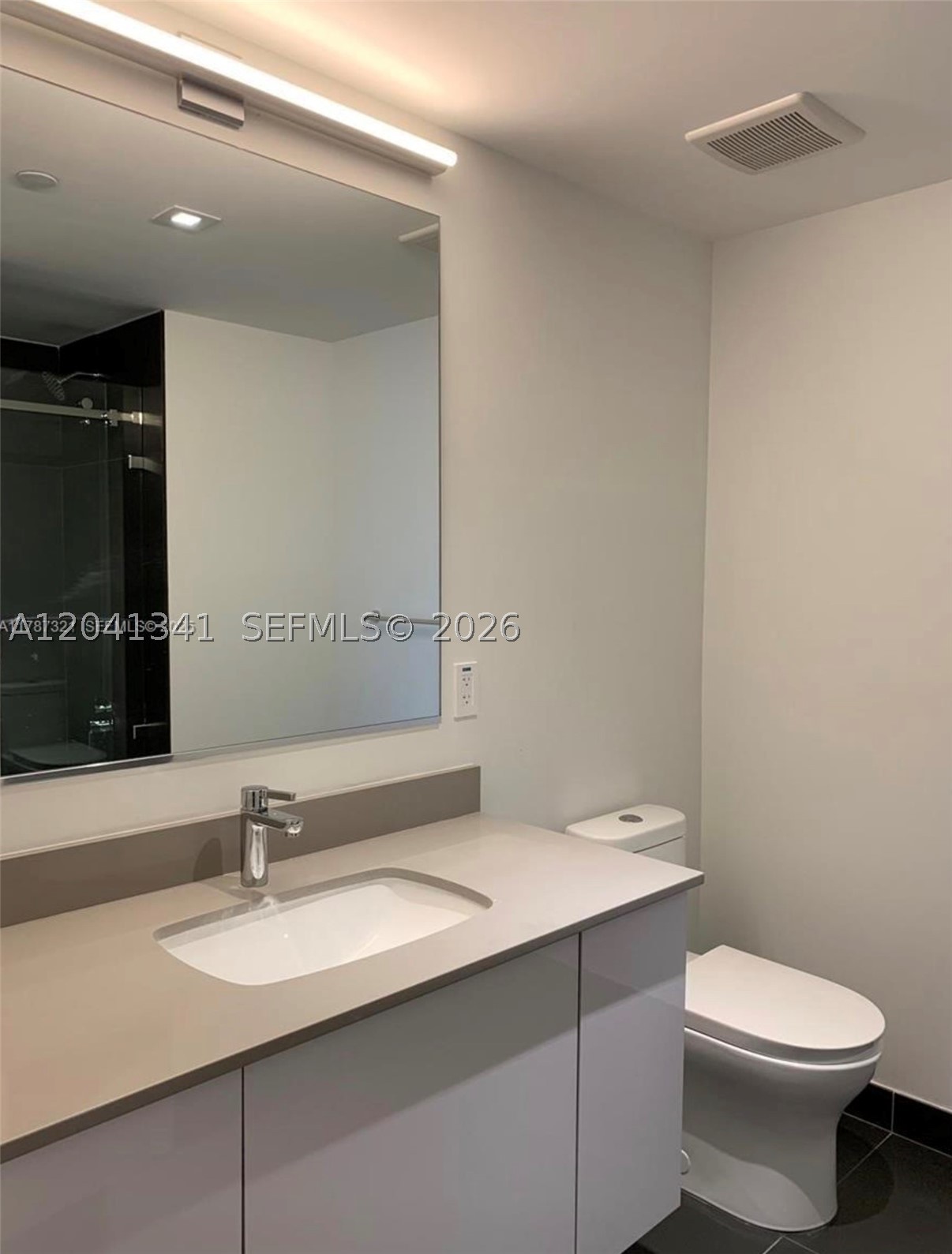CANVAS CONDO - Residential