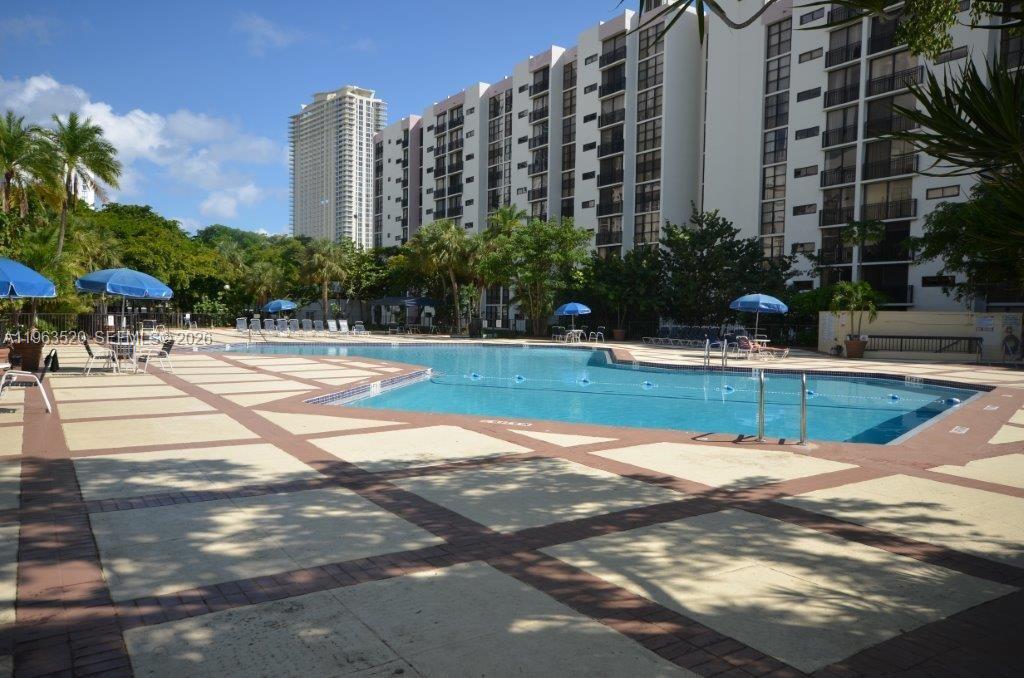 PLAZA OF AMERICAS CONDO P - Residential