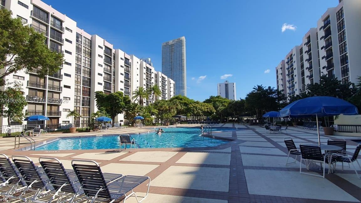 PLAZA OF AMERICAS CONDO P - Residential
