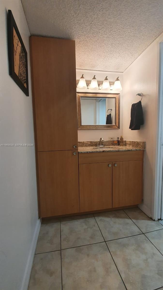 PLAZA OF AMERICAS CONDO P - Residential