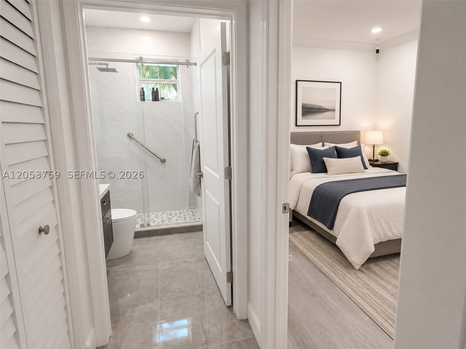 SAWGRASS LAKES - Residential