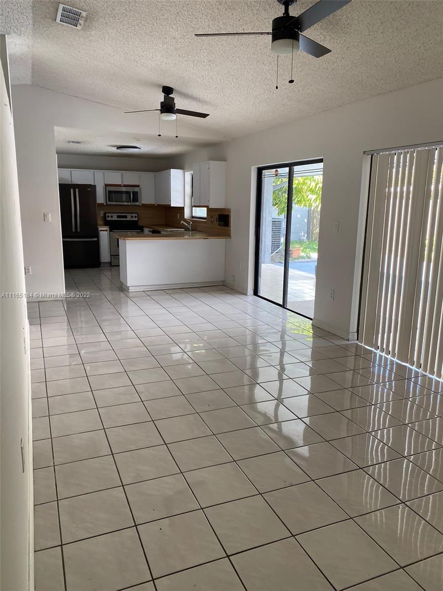 VISTA SUB 1ST ADDN AMENDE - Residential Lease