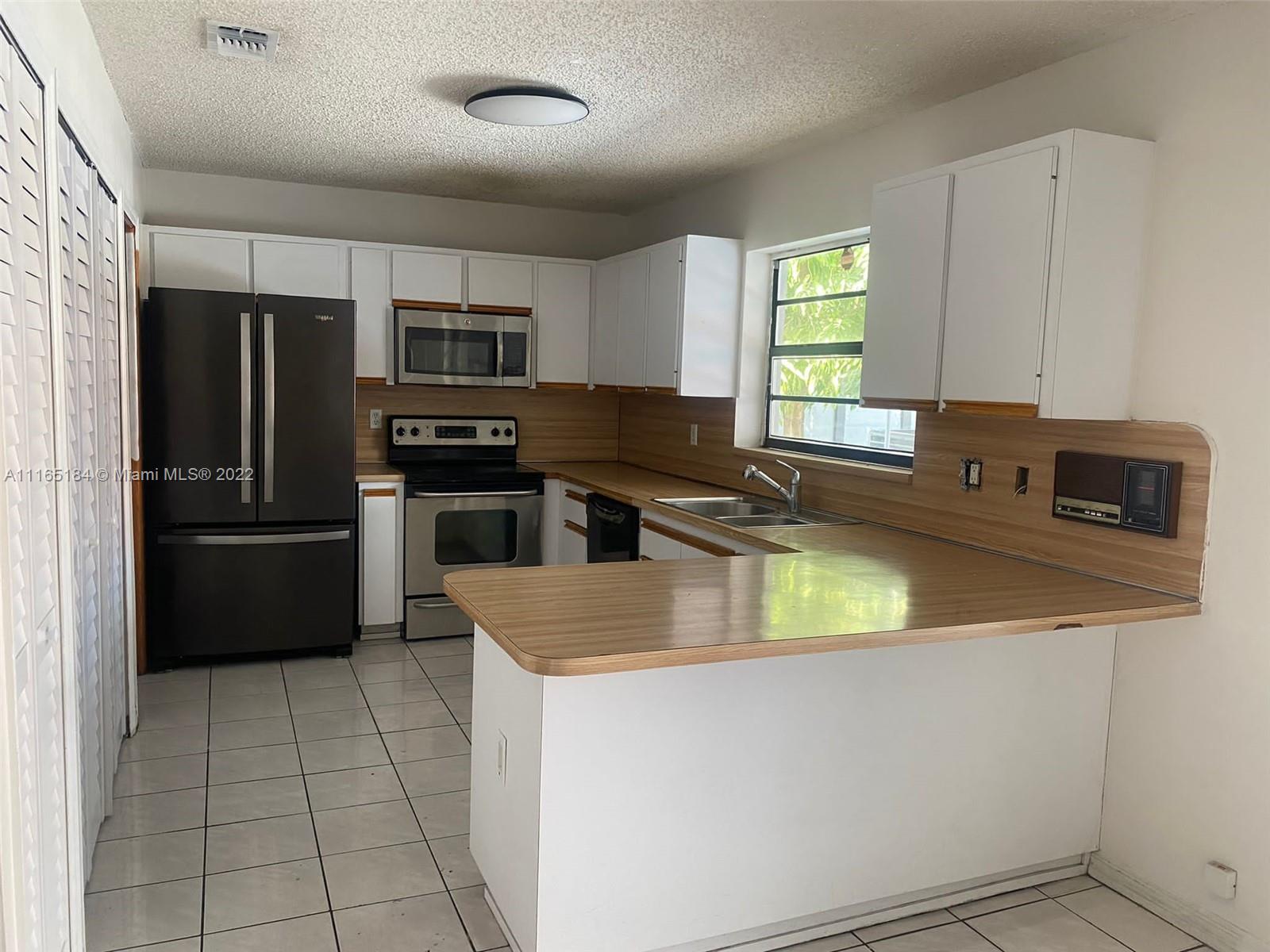 VISTA SUB 1ST ADDN AMENDE - Residential Lease