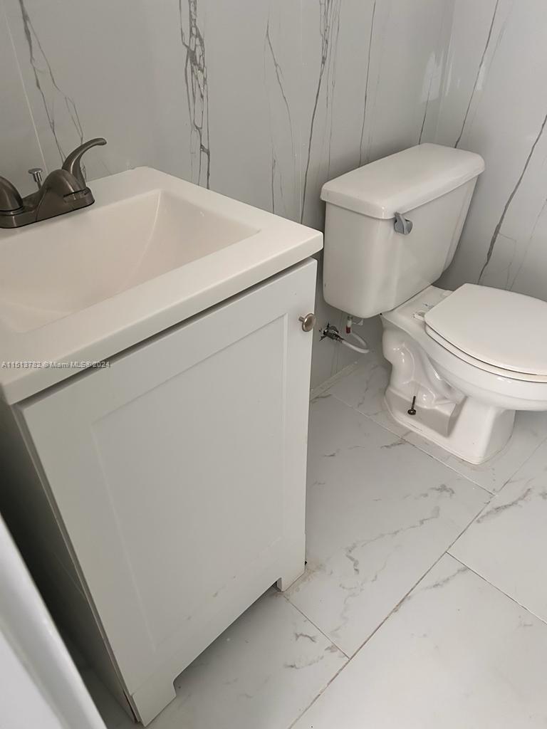 AMD PL OF 2ND OCEAN FRONT - Residential Lease