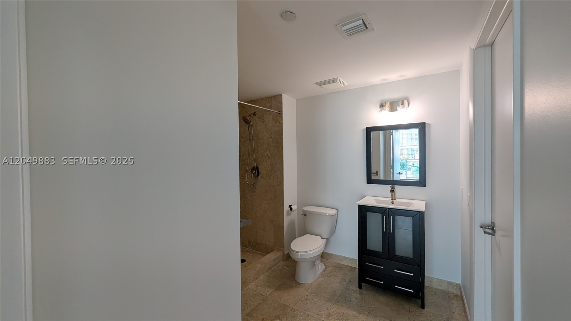 WIND CONDO - Residential