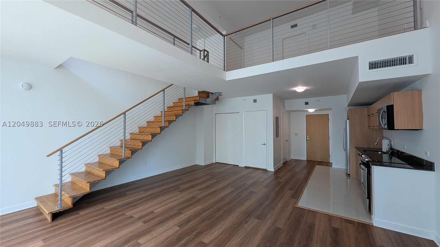 WIND CONDO - Residential