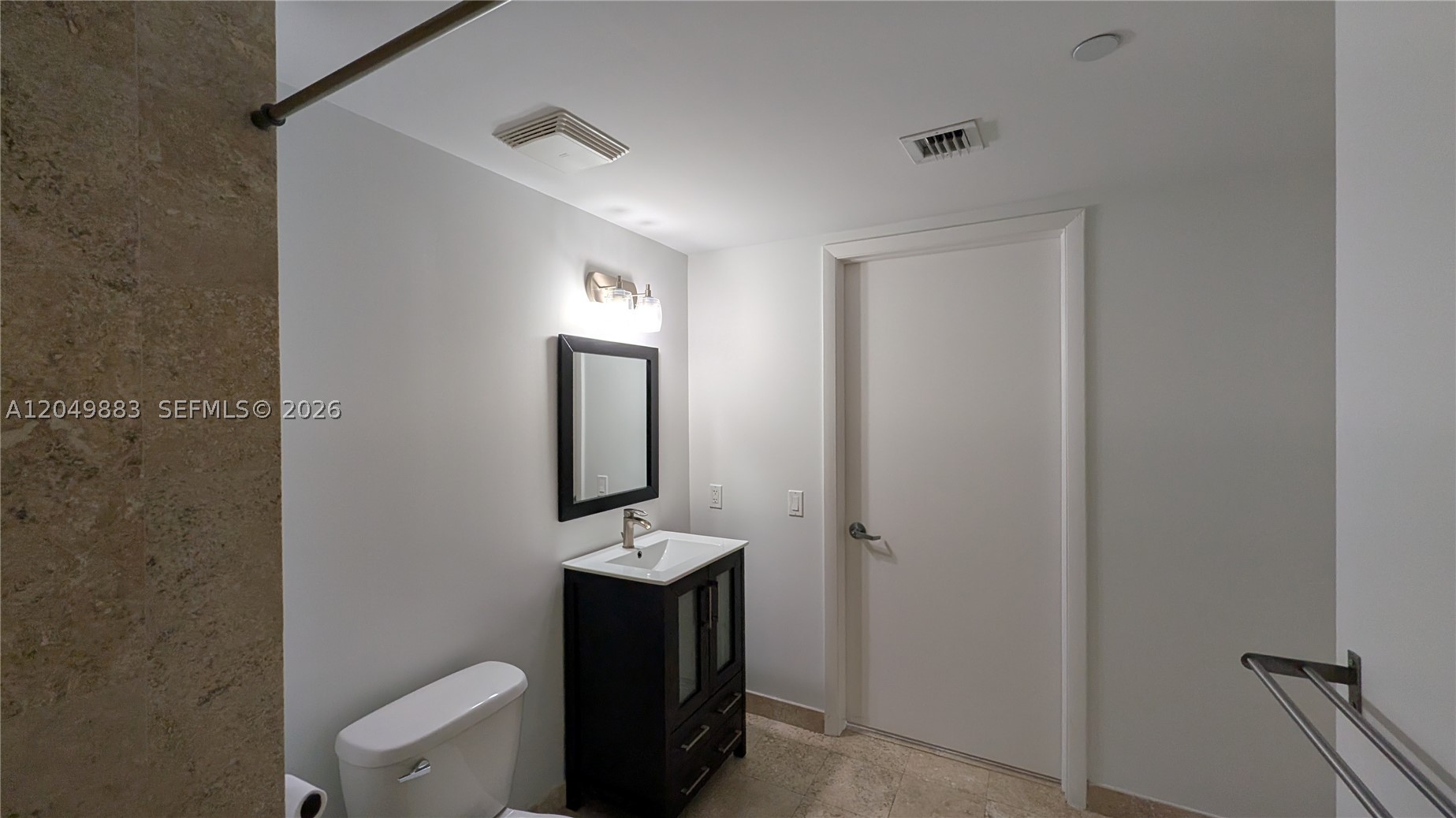WIND CONDO - Residential