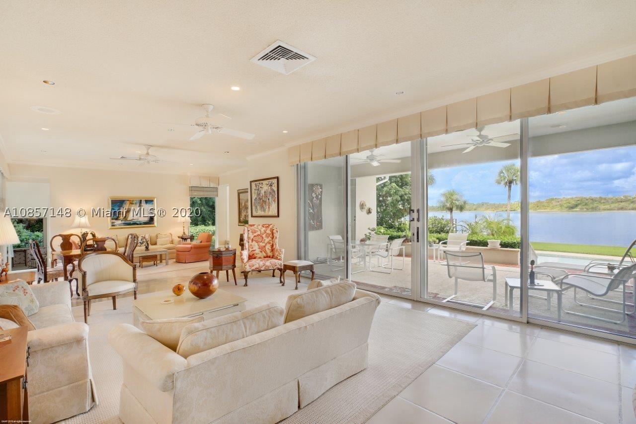 JUPITER ISLAND - Residential