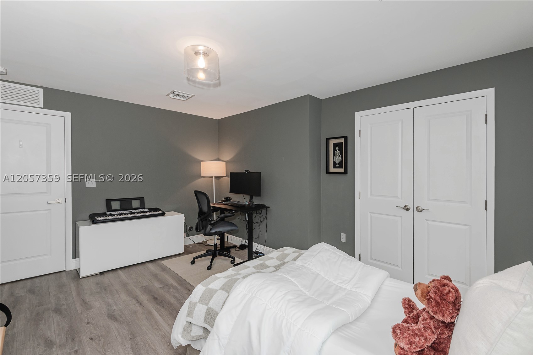 OAKLAND PARK SECOND ADD - Residential