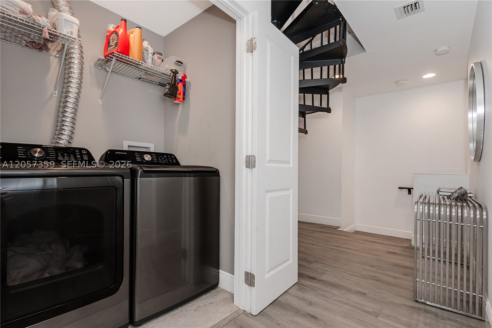 OAKLAND PARK SECOND ADD - Residential