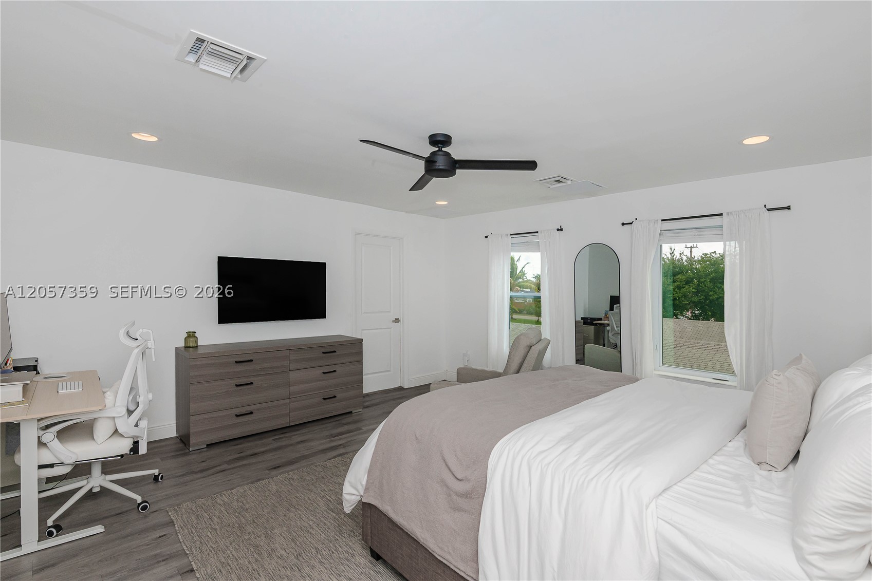 OAKLAND PARK SECOND ADD - Residential