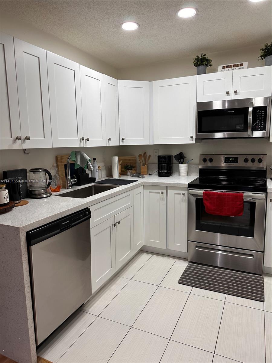 WISPERWOOD VILLAGE CONDO - Residential Lease