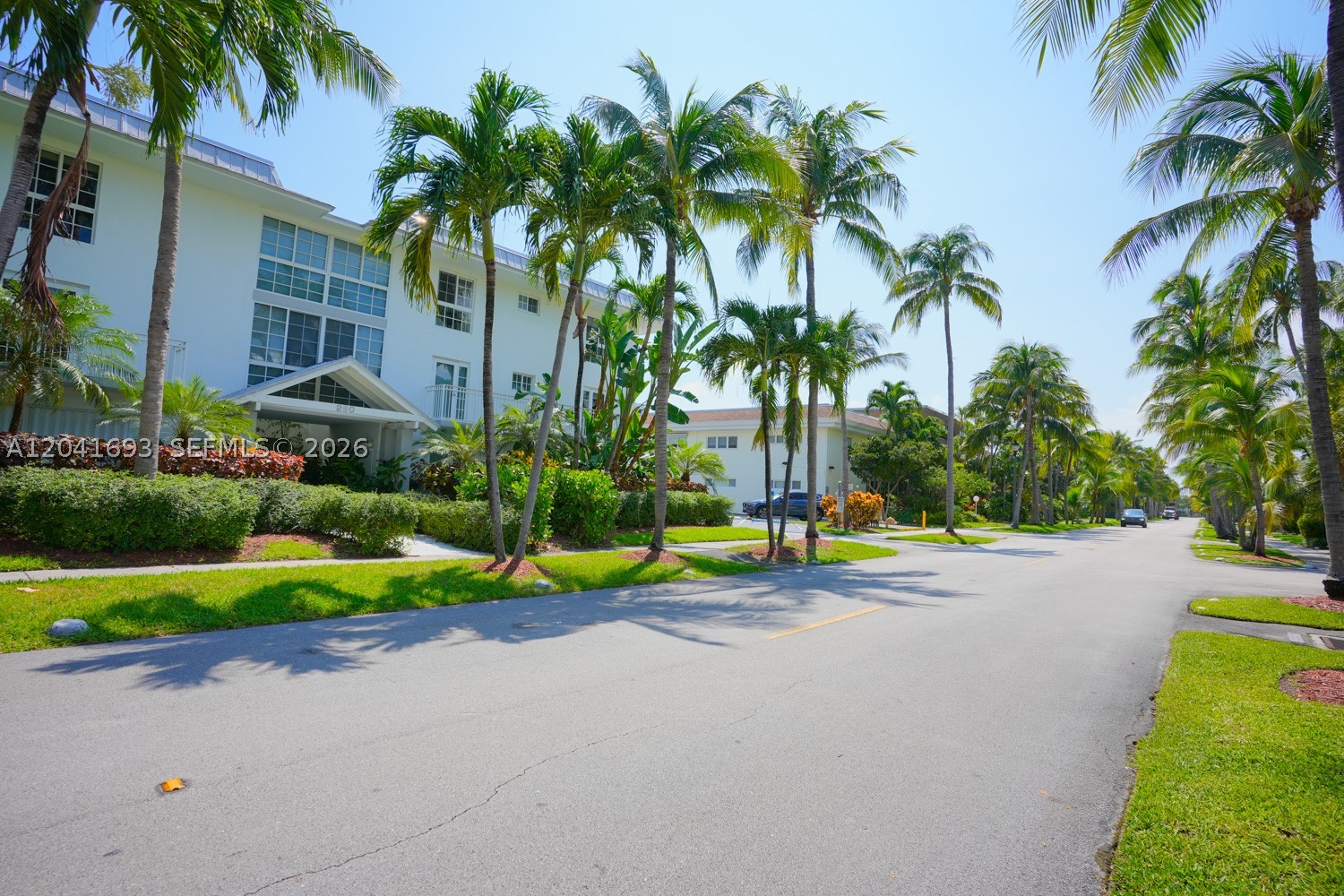 KEY ISLANDER CONDO - Residential Lease