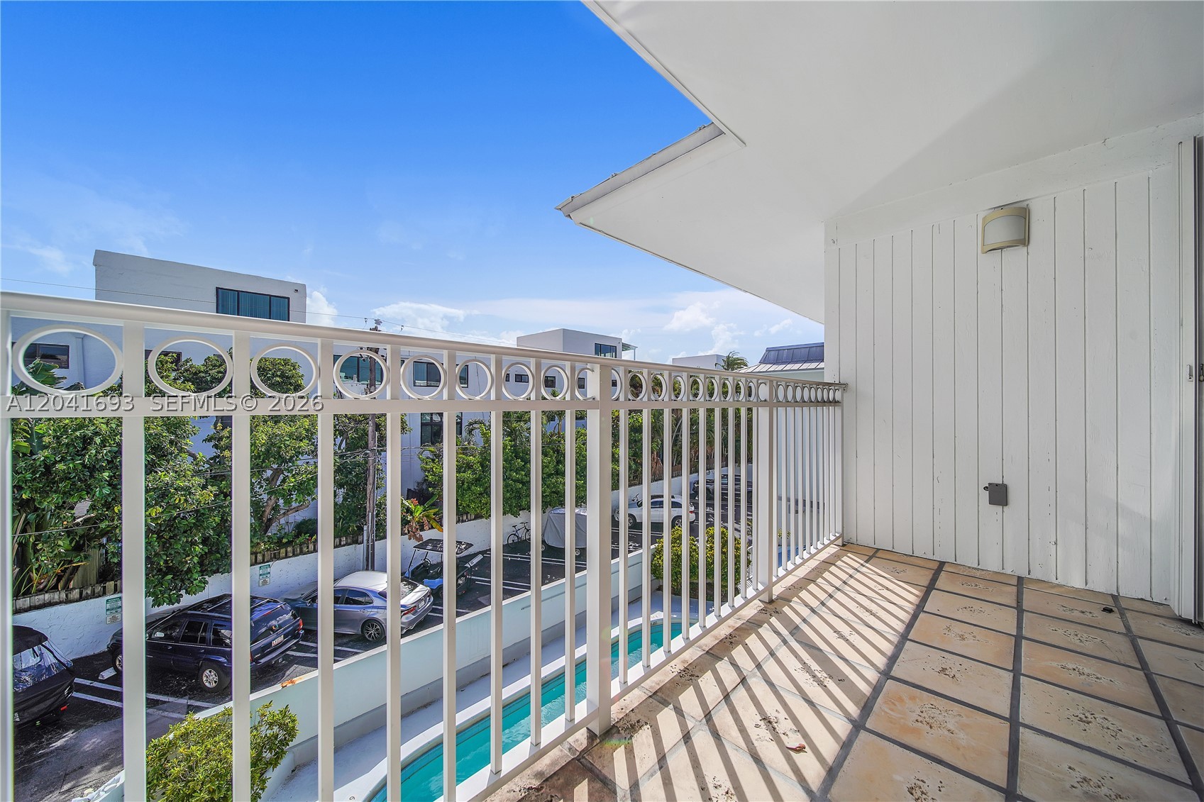 KEY ISLANDER CONDO - Residential Lease