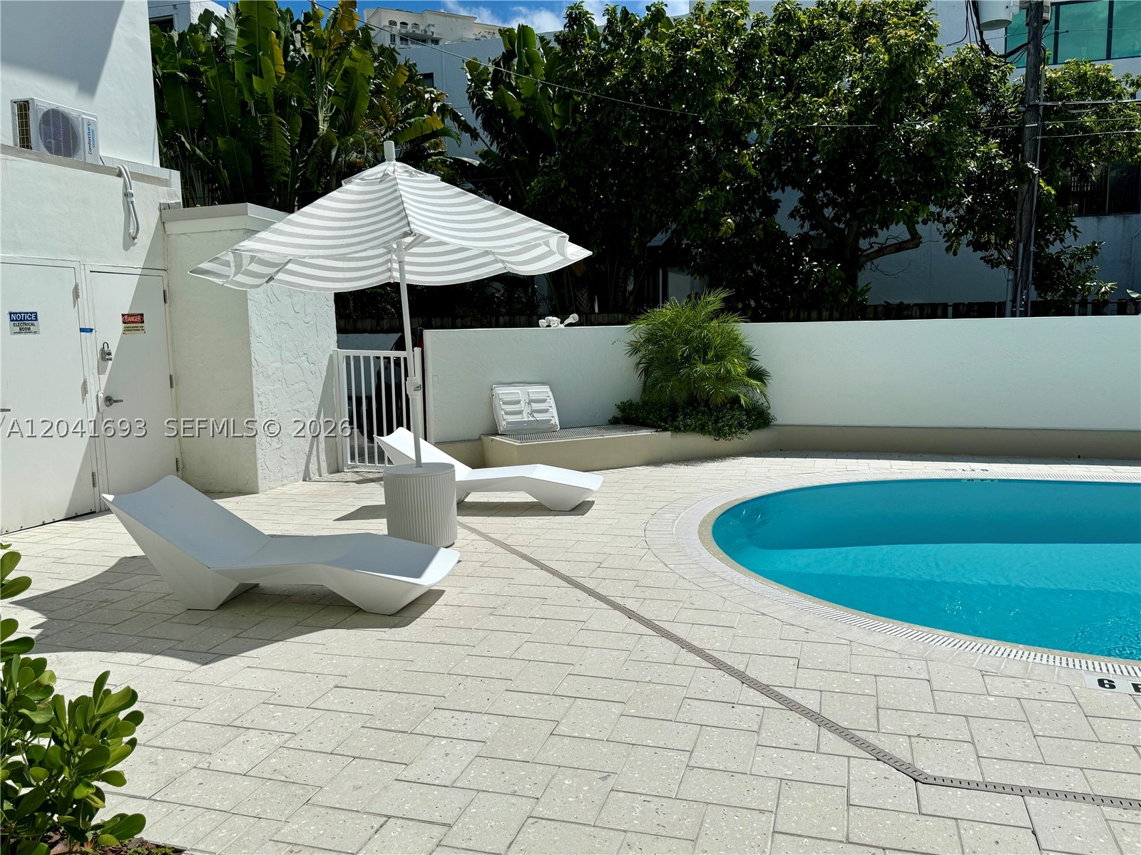 KEY ISLANDER CONDO - Residential Lease