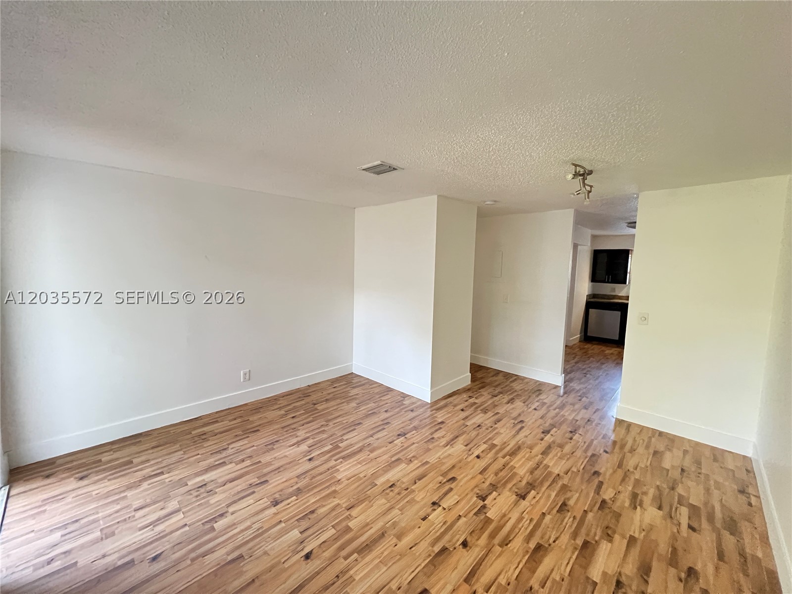 RIVER HIGHLANDS AMEN PLAT - Residential Lease