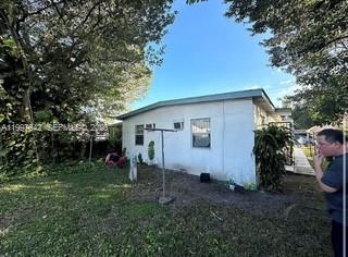 FLORAL PK 1ST AMD - Residential Income